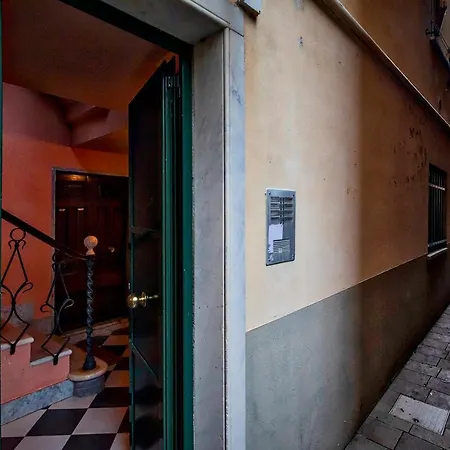 Santa Chiara By Wonderful Italy 아파트 *